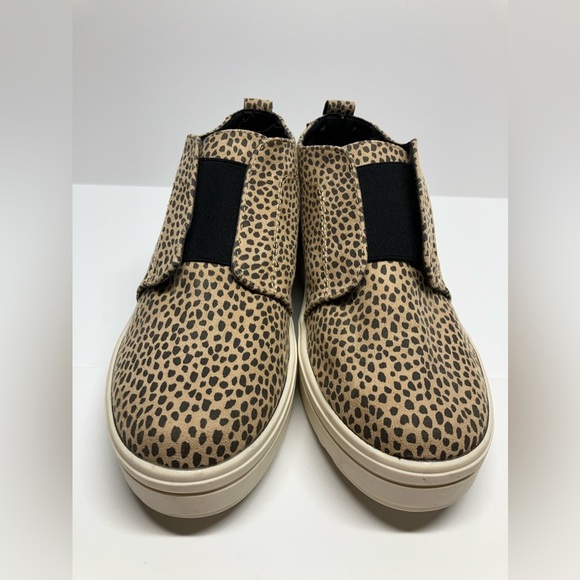 Universal Thread Lillian Women’s Slip On Sneakers, Size 6.5, Leopard Print, NWT - Picture 2 of 8